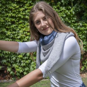 the 17:35: Schal Kaschmir & Seide in vintage-blau 5